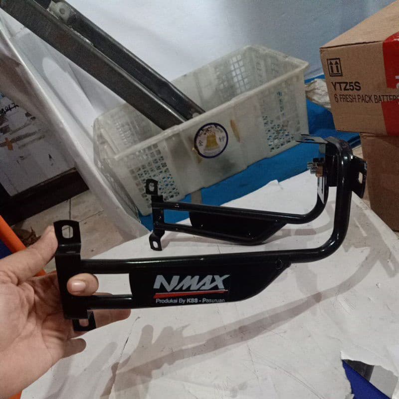 Nmax ขายึดป้ายทะเบียน ขายึดป้ายทะเบียนเหล็ก ขายึด Nmax, Nmax New 2020 ติดตั้งบนบังโคลน ขายึดป้ายทะเบียน Cha Ready Old Nmax, Nmax New 2020, Aerox & Honda Pcx New