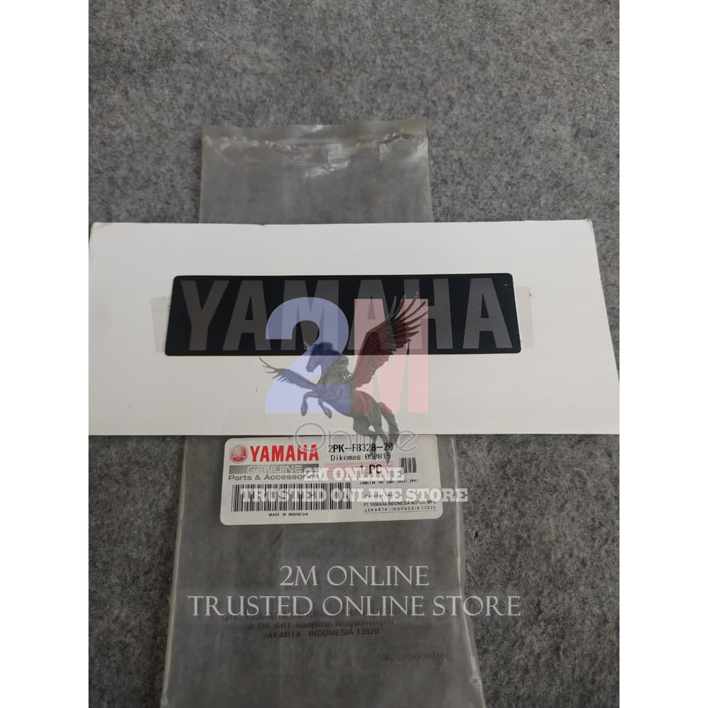Mdr EMBLEM YAMAHA FAIRING BOTTOM R15 GREY BLACK ORIGINAL YGP 2PK-F8328-20
