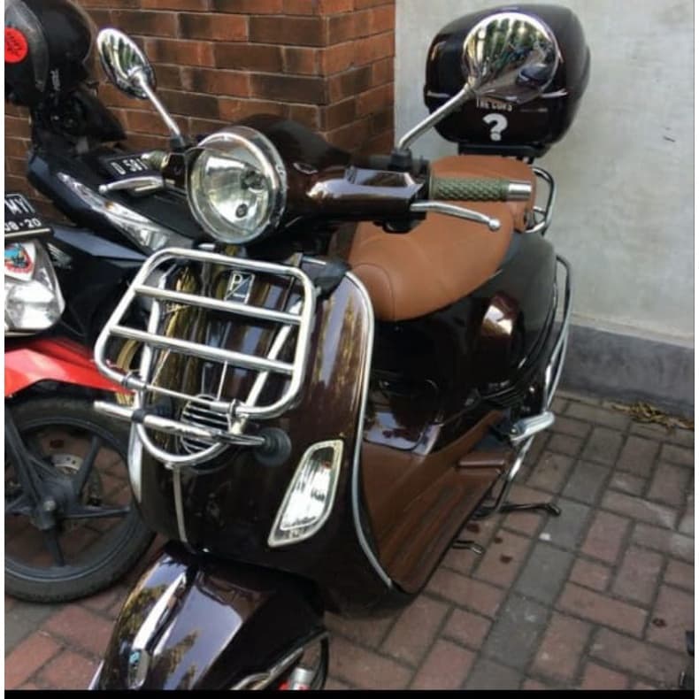 Frontrack Front Rack Vespa LX Lx และ S125/150.อุปกรณ์เสริมแร็คหน้าเวสป้า