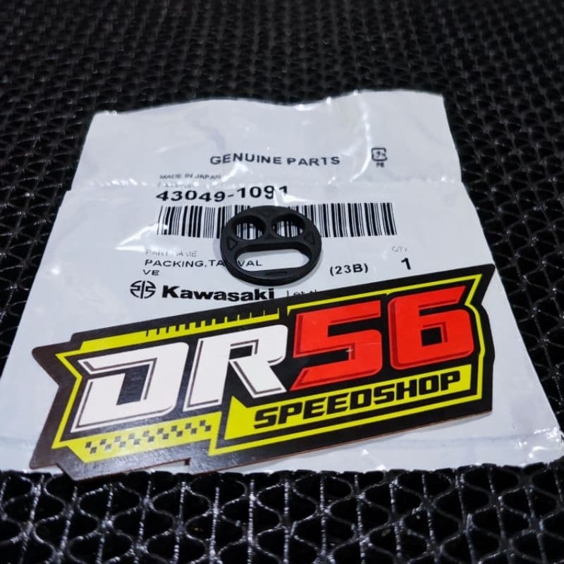 ORIGINAL KAWASAKI NINJA 150 R SS RR เบนซิน TAP ปะเก็นซีลยาง 43049-1091