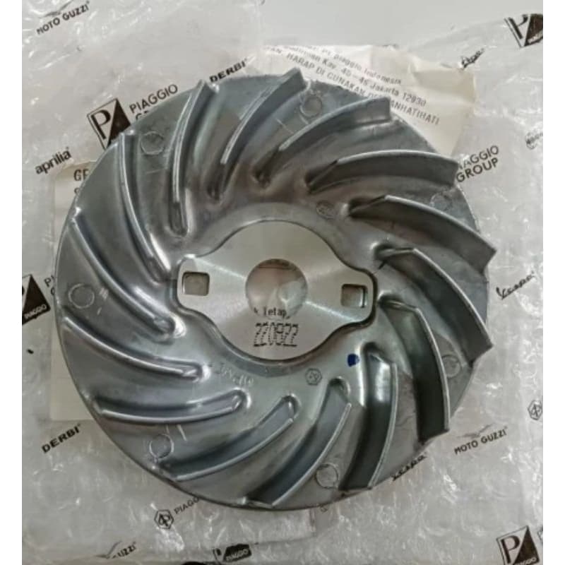 Flywheel Variator / Fan Variator Vespa Sprint / Primavera / GTS, Vespa Sprint 150 3V / 150 Iget, Vespa Primavera 150 3V / 150 Iget, Vespa GTS 150 3V Vespa LX 150 3V ของแท้ 100% 6921