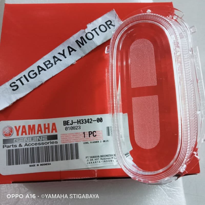 Original Yamaha Fazzio กระจกไฟเลี้ยวหลังขวา Original Yamaha Fazzio ไฟเลี้ยวหลังขวา mica