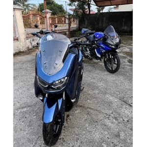 กระจกบังลม Yamaha Nmax Old - รุ่นใหม่ Thailand sporty Acrylic 3 mm - 4 mm [แถมน๊อต 4 ชิ้น] กระจกบังลม Nmax New 155 2020-2023 Winsil Nmax Model Thailand