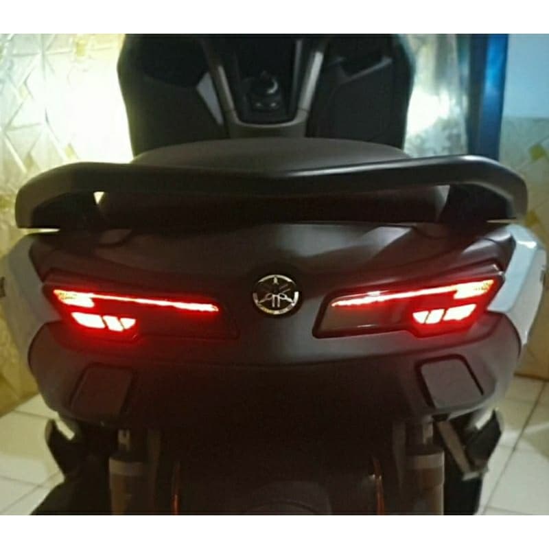 สติ๊กเกอร์โคมหยุดไฟท้าย+ไฟเลี้ยวสําหรับ Nmax turbo-Nmax neo- Nmax ne s- Nmax tech max