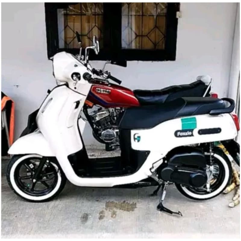 รายการยางรถจักรยานยนต์ Yamaha Fazzio รายการยาง คลั่งไคล้ / แหวนติดผนังสีขาว 12