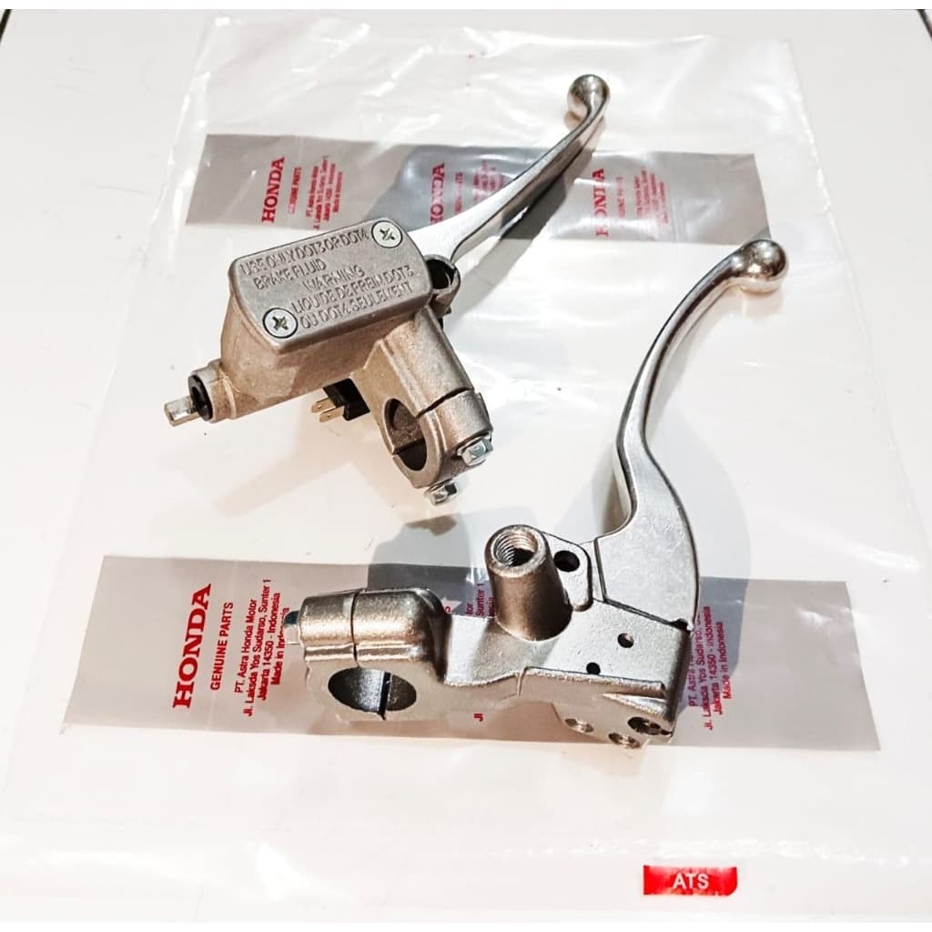 SCOOPY UPPER BRAKE MASTER PACKAGE + LeFT MIRROR MOUNT + มือซ้าย HONDA SCOOPY CARBON OLD SCOOPY SECUPI SCOPY NON CBS / เบรค MASTER SET ซ้ายและขวา SCOOPY CARBON SKUPI