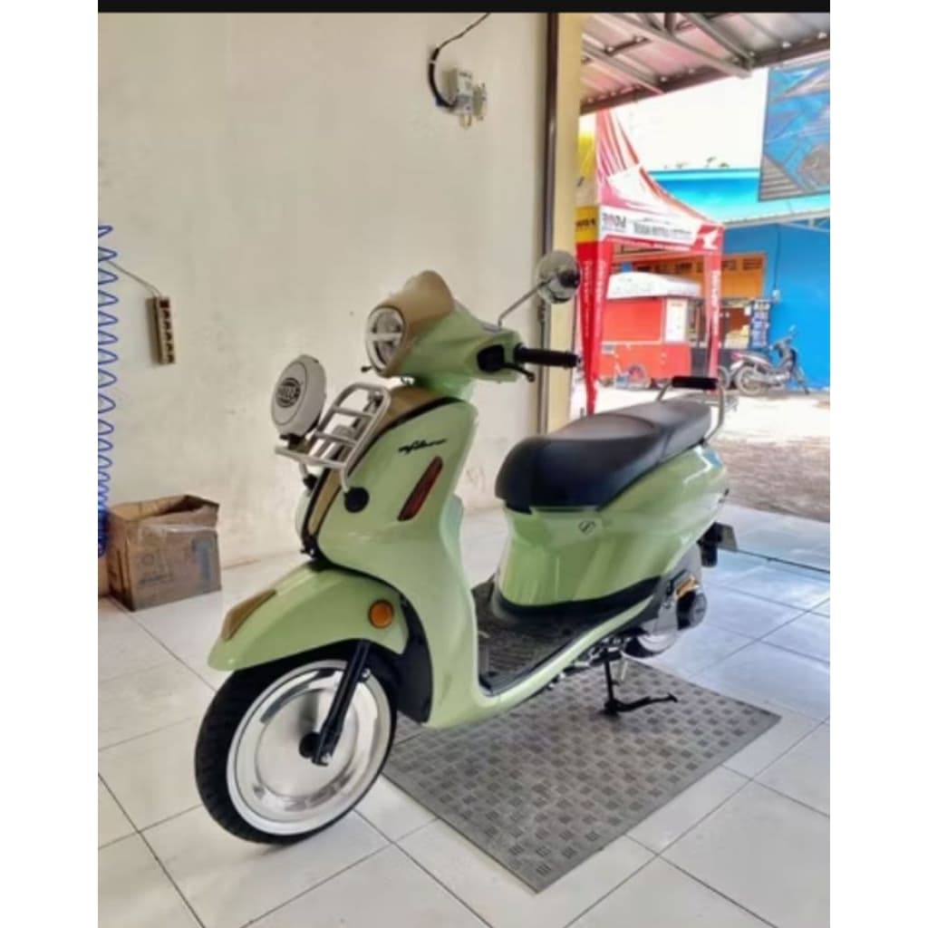 โคมไฟหน้า Yamaha Fazzio / Filano / Front Rack Fog Lamp Rack
