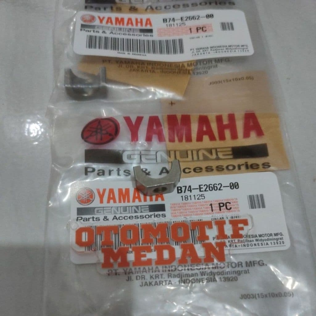 ปลอกคอปลอกคอเพลาเปียโนวาล์ว Yamaha Xmax X Max ราคา 1 ชุด (2 ชิ้น) B74-E2662-00 ของแท้ Yamaha