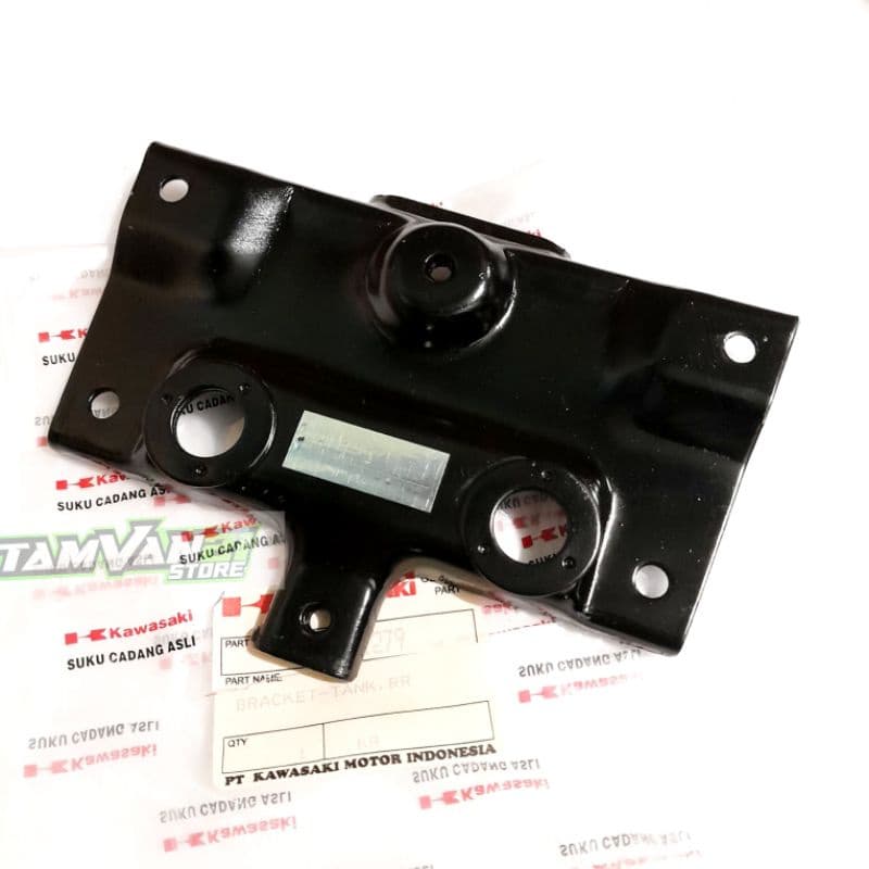 ด้านหลังถัง MOUNTING BRACKET CENTER FRAME NINJA R SS ORIGINAL KAWASAKI 32052-1385-10 (RM.J2)