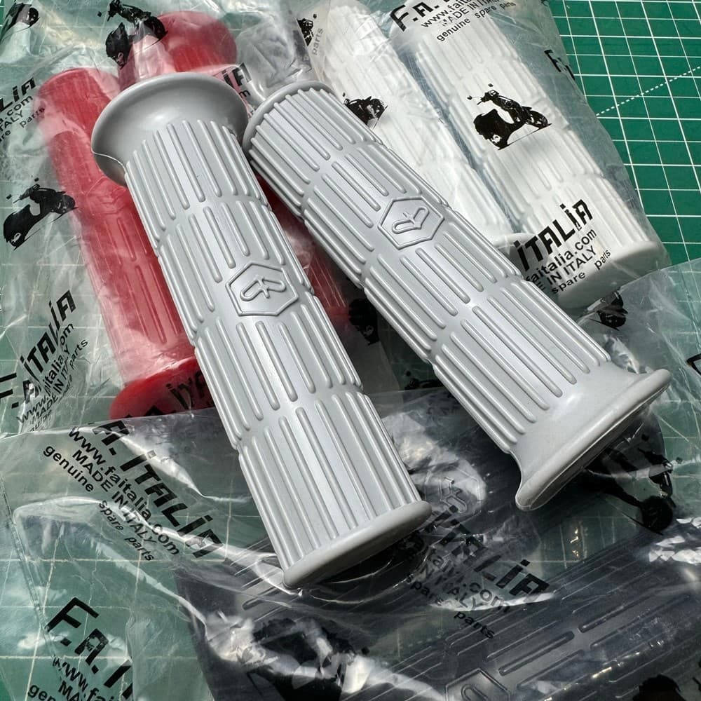 ปลอกแฮนด์ Handfat FA Italia ดีสําหรับ Vespa Vbb Super Sprint Ps Px Chung
