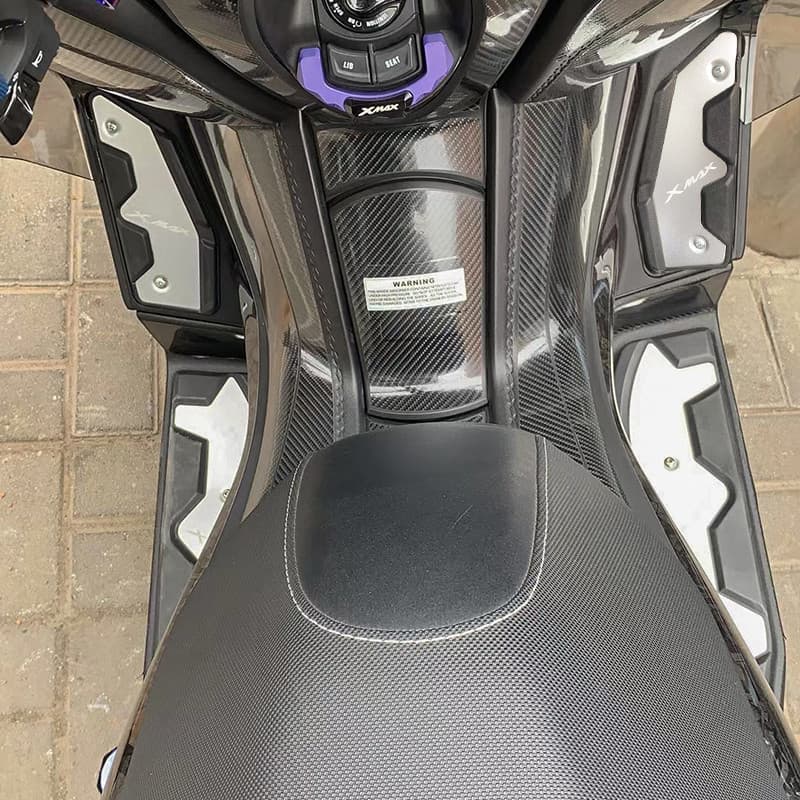 รถจักรยานยนต์พักเท้าแผ่นเท้าเหยียบแผ่นเหยียบสําหรับYamaha X-MAX 125 250 300 400 XMAX125 XMAX250 XMAX300 2017 - 2023 XMAX400