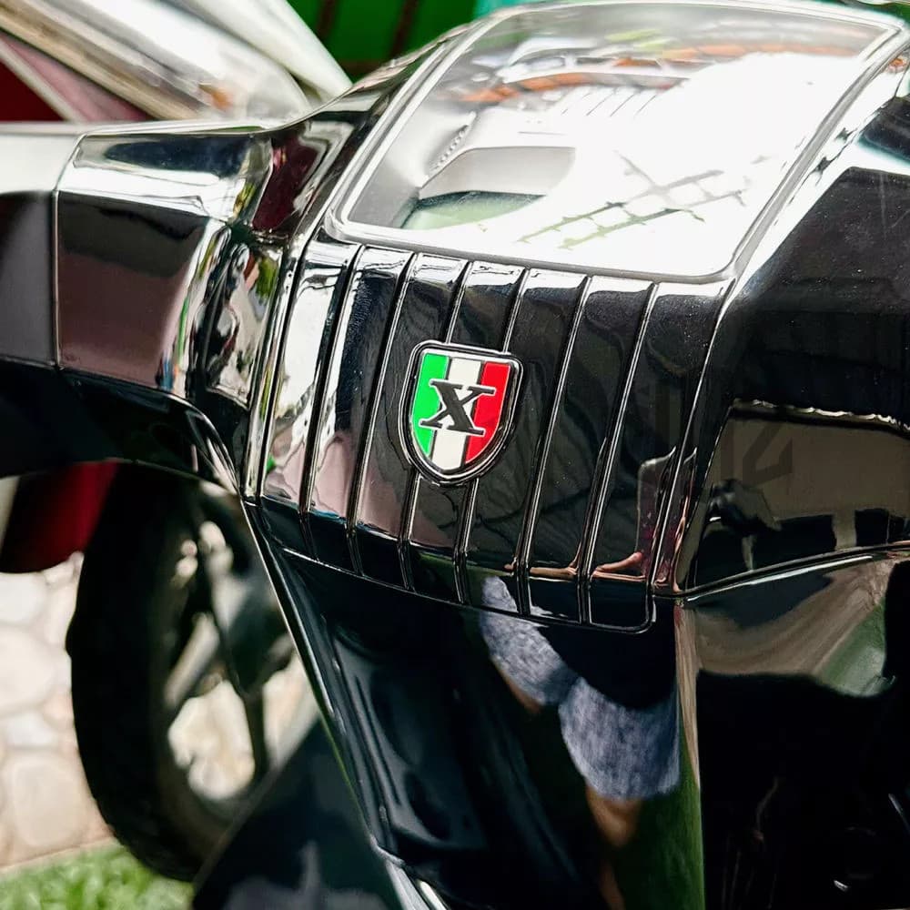 สติ๊กเกอร์สัญลักษณ์สําหรับ Lambretta X250 X300 X200 ป้ายโลโก้แผ่น X สติกเกอร์