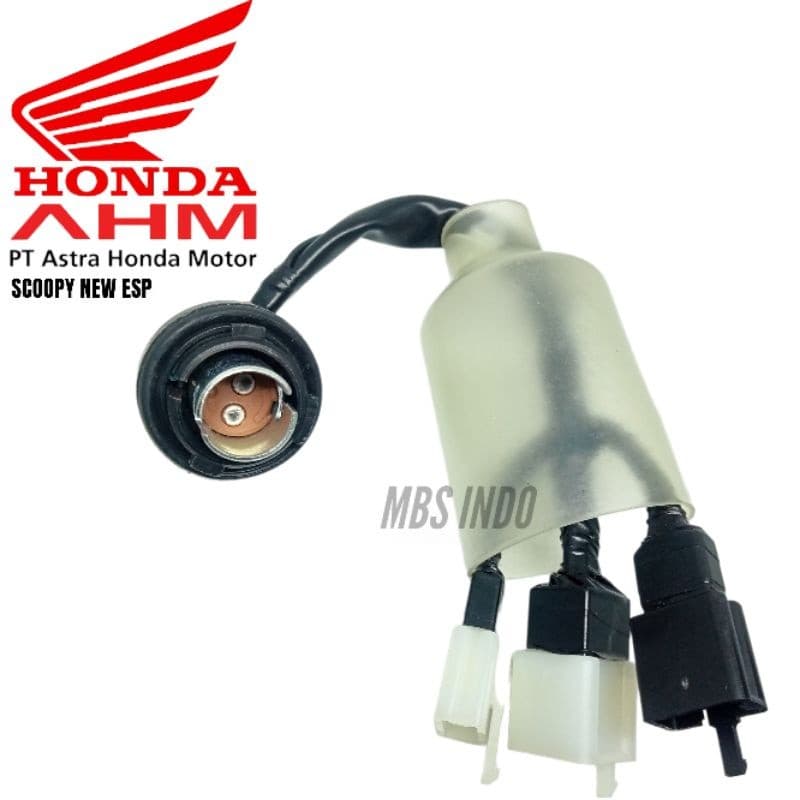 ต้นฉบับ. HONDA SCOOPY NEW ESP BACK LIGHT STOPLAMP SOCKET / HONDA SCOOPY NEW ESP REAR LIGHT CABLE CONNECTOR SOCKET / NEW SCOOPY REAR LIGHT HOUSING / HONDA SCOOPY REAR LIGHT FITTING