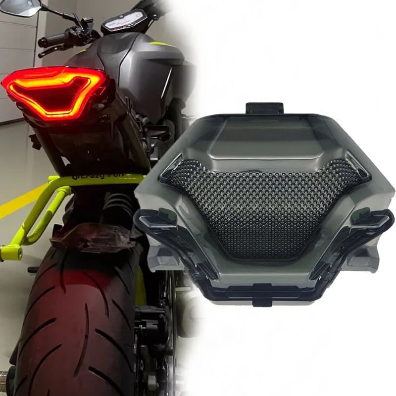 For Yamaha R3 R25 MT03 MT-03 MT07 MT-07 MT-25 FZ-07 Taillight Rear Tail Light Brake light Turn Sign