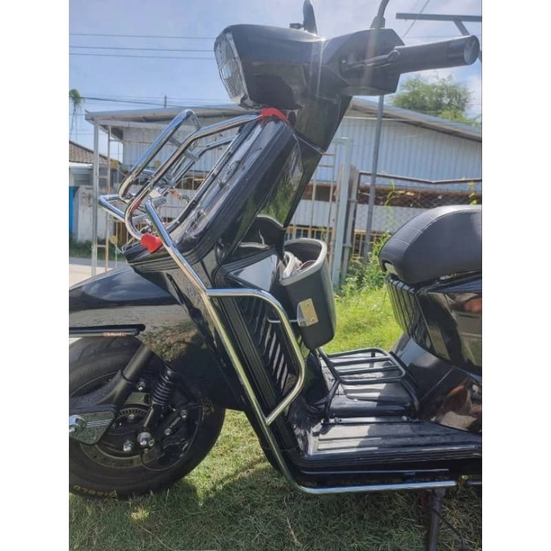 กันล้มข้างส่วนหน้า​ Buddy Seat สำหรับ Lambretta X200 และ X300 (เฉพาะกันล้มข้างส่วนหน้า) !!อ่านรายละเอียกก่อนสั่งซื้อ