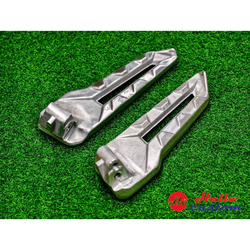 พักเท้าหลัง ทรงศูนย์ Honda ADV160 / ADV150  พักเท้า ทรงเดิม ADV 150 / ADV 160