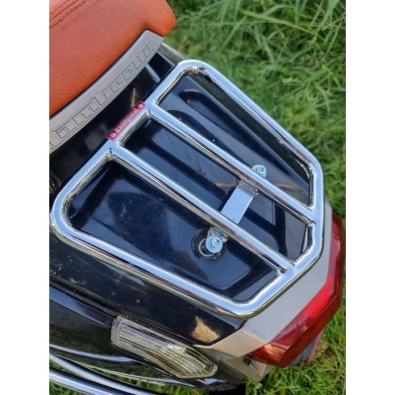 แร็ค​หลัง​สปอต {Buddy Seat} สำหรับ Lambretta​ G350​