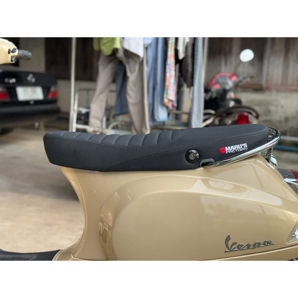 เบาะ Vespa LX125 / LX150 / S125 / S150 ปักโลโก้ Vespa / Maru’s / Stage6 / 1O1 factory โครงเบาะแท้ / หนังเบาะ