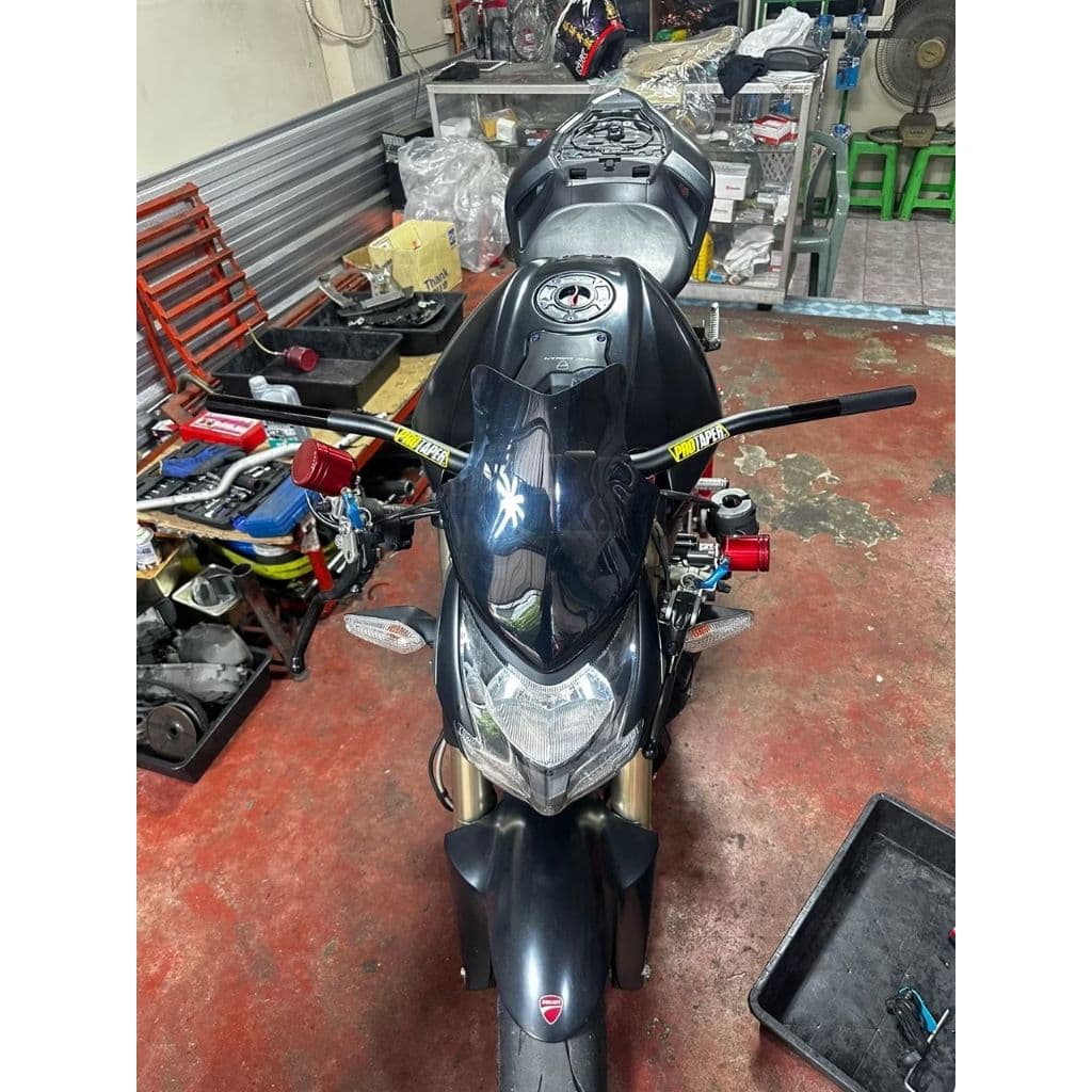 แฮนด์ ProTaper ใส่ Ducati Monster 1100 Ducati streetfighter848 1098 Ducati Hypermotard 821 939 950sp