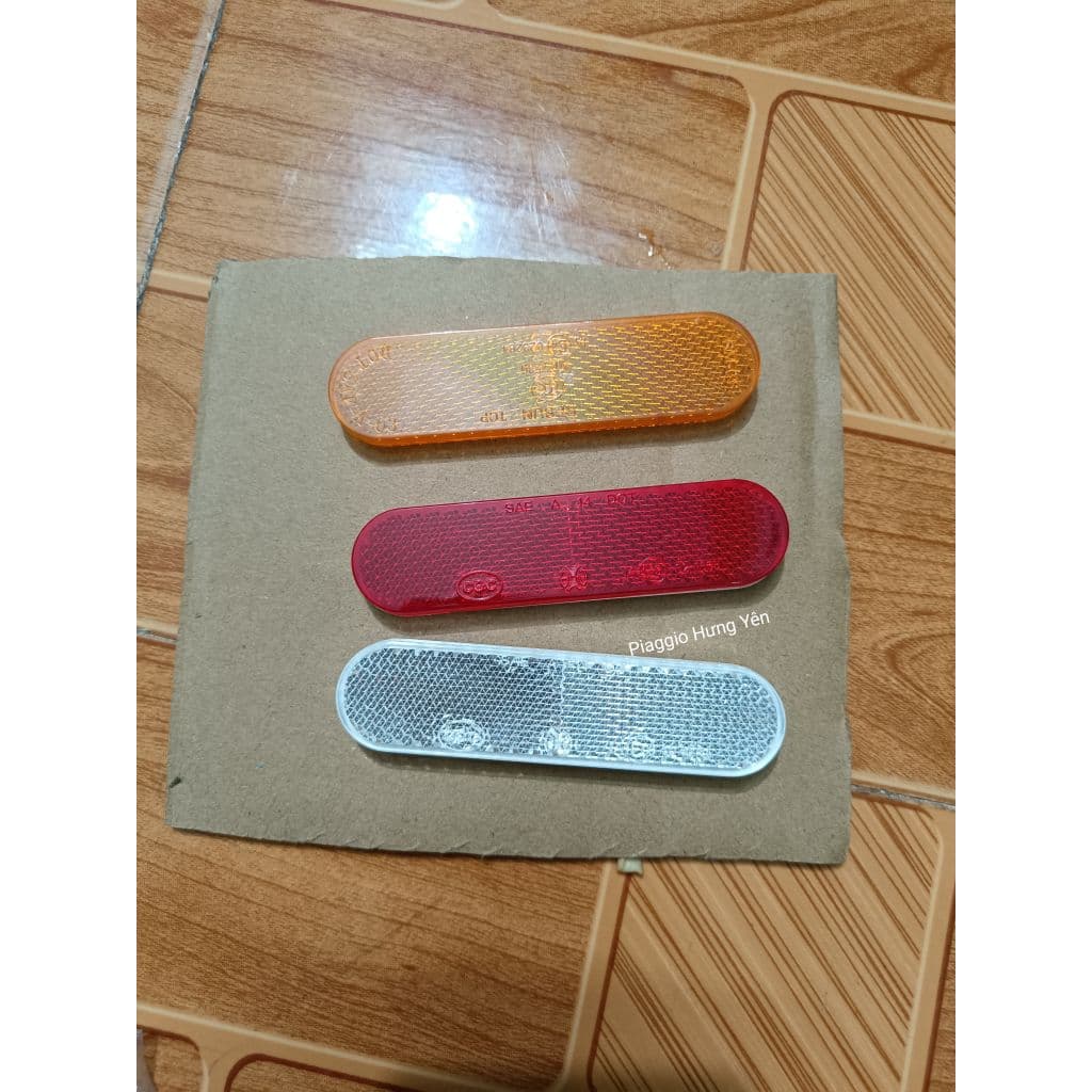 Vespa Piaggio สะท้อนแสงสีแดง,สีเหลืองและสีขาวสติกเกอร์สะท้อนแสงสําหรับ vespa LX S liberty sprint Primavera zip gts